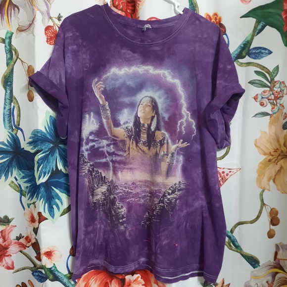 ~{Jerzees}~ Vintage 90's tie dye Native American print t-shirt. - Picture 2 of 10